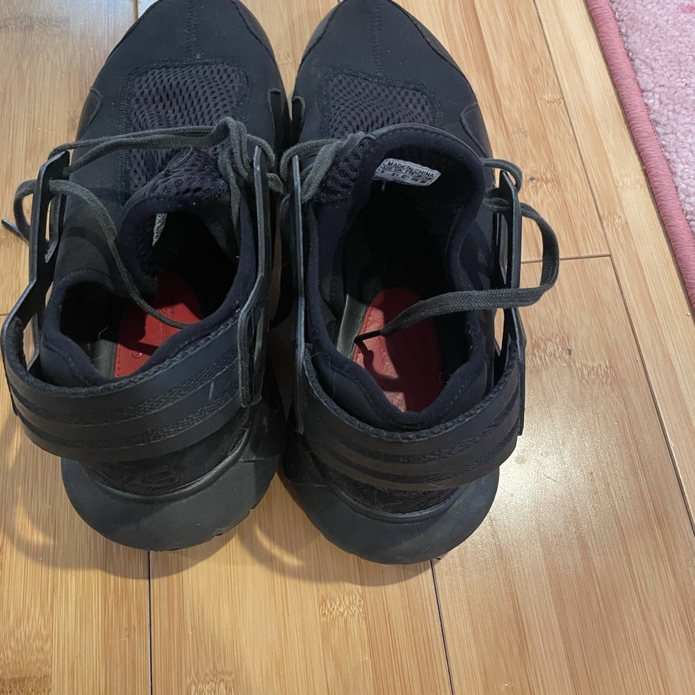 Y-3 size 9